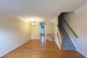 136 Cameron Station Blvd, Alexandria, VA 22304 - Photo 3