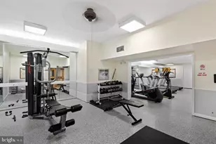 5340 Holmes Run Pkwy, Alexandria, VA 22304 - Photo 33