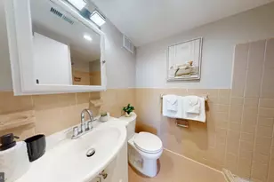 5340 Holmes Run Pkwy, Alexandria, VA 22304 - Photo 21