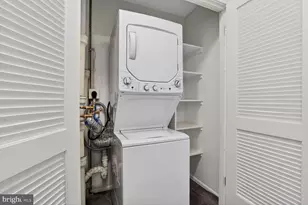 205 Yoakum Pkwy, Alexandria, VA 22304 - Photo 11