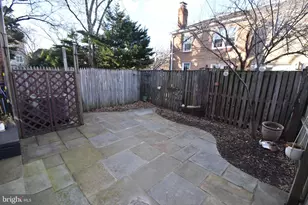 1342 Chetworth Ct, Alexandria, VA 22314 - Photo 25
