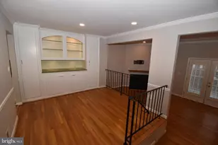 1342 Chetworth Ct, Alexandria, VA 22314 - Photo 7