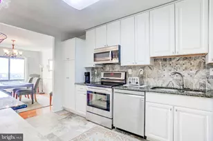307 Yoakum Pkwy, Alexandria, VA 22304 - Photo 17