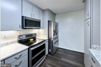 205 Yoakum Parkway #305, Alexandria, VA 22304 - Photo 5
