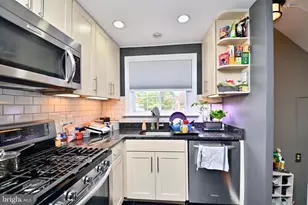 3309 Martha Custis Dr, Alexandria, VA 22302 - Photo 11