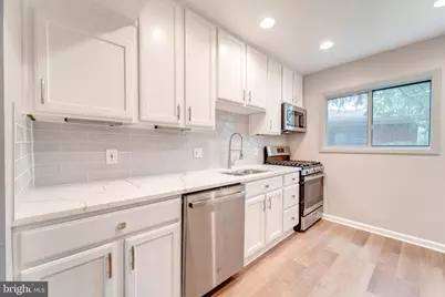51 Skyhill Road #202, Alexandria, VA 22314 - Photo 5