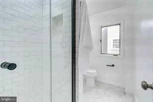 905 Duke St, Alexandria, VA 22314 - Photo 17