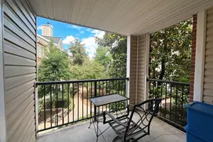 3306 Wyndham Cir, Alexandria, VA 22302 - Photo 13