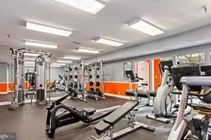 3306 Wyndham Cir, Alexandria, VA 22302 - Photo 19