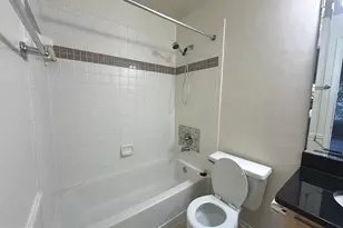 3306 Wyndham Cir, Alexandria, VA 22302 - Photo 11