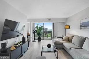 5300 Holmes Run Pkwy, Alexandria, VA 22304 - Photo 11