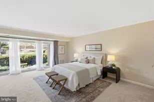 5250 Valley Forge Dr, Alexandria, VA 22304 - Photo 17