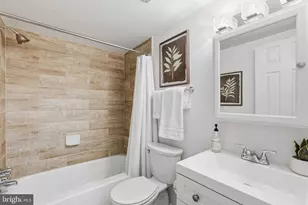 5250 Valley Forge Dr, Alexandria, VA 22304 - Photo 21