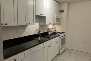 1225 Martha Custis Dr, Alexandria, VA 22302 - Photo 9