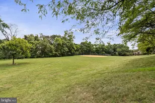 100 W Taylor Run Parkway W, Alexandria, VA 22314 - Photo 17