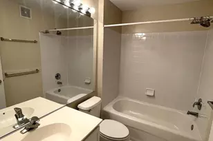 1306 Roundhouse Ln, Alexandria, VA 22314 - Photo 21