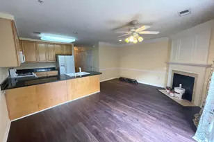 1306 Roundhouse Ln, Alexandria, VA 22314 - Photo 9