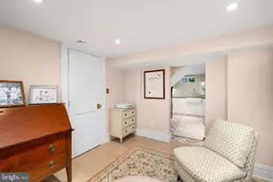 1 W Oak St, Alexandria, VA 22301 - Photo 33