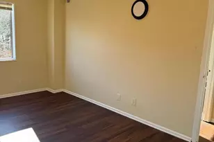 5340 Holmes Run Pkwy, Alexandria, VA 22304 - Photo 7