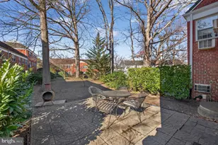 3231 Martha Custis Dr, Alexandria, VA 22302 - Photo 13