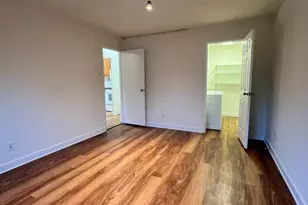 5340 Holmes Run Pkwy, Alexandria, VA 22304 - Photo 13