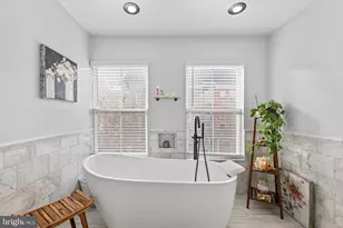 182 Martin Ln, Alexandria, VA 22304 - Photo 37