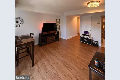 2 Canterbury Square #101, Alexandria, VA 22304 - Photo 9