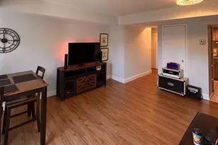 2 Canterbury Square, Alexandria, VA 22304 - Photo 9