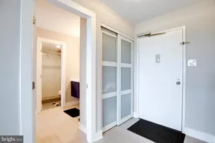 203 Yoakum Pkwy, Alexandria, VA 22304 - Photo 23