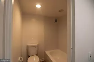 1225 Martha Custis Dr, Alexandria, VA 22302 - Photo 7