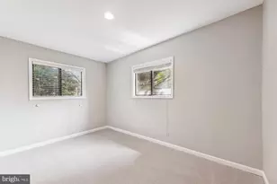 2702 Dartmouth Rd, Alexandria, VA 22314 - Photo 17