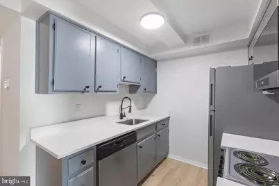 207 S Patrick Street #104, Alexandria, VA 22314 - Photo 9