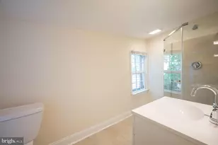 311 Duke St, Alexandria, VA 22314 - Photo 19