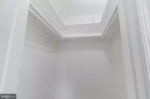 1602 W Abingdon Dr, Alexandria, VA 22314 - Photo 7