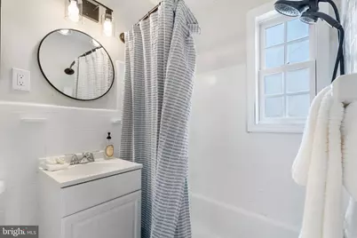 1602 W Abingdon Drive #201, Alexandria, VA 22314 - Photo 9