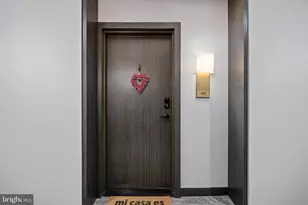 625 Slaters Ln, Alexandria, VA 22314 - Photo 13