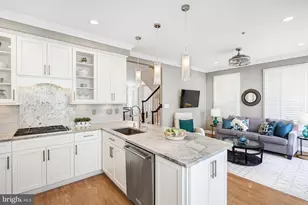 17 Alexander St, Alexandria, VA 22314 - Photo 19