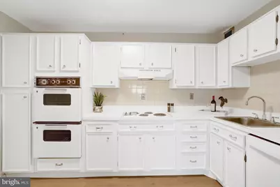 307 Yoakum Parkway #501, Alexandria, VA 22304 - Photo 7