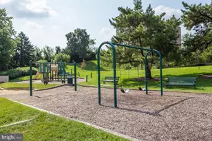 307 Yoakum Pkwy, Alexandria, VA 22304 - Photo 31