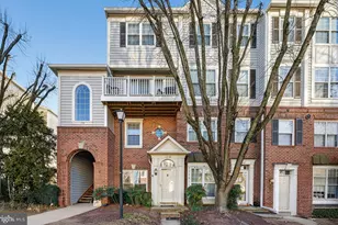 1716 Kingsgate Ct, Alexandria, VA 22302 - Photo 1