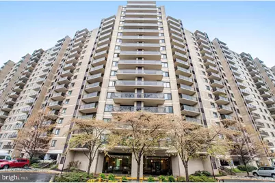 307 Yoakum Parkway #920, Alexandria, VA 22304 - Photo 1