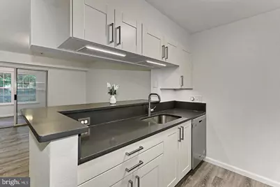 3311 Wyndham Circle #2195, Alexandria, VA 22302 - Photo 17