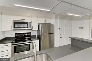 3311 Wyndham Cir, Alexandria, VA 22302 - Photo 15