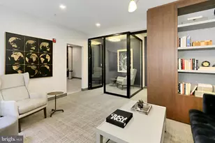 635 Slaters Ln, Alexandria, VA 22314 - Photo 33