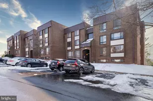 110 Roberts Ln, Alexandria, VA 22314 - Photo 31