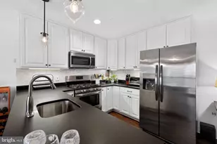 5250 Valley Forge Dr, Alexandria, VA 22304 - Photo 11