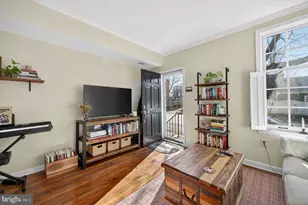 921 Oronoco St, Alexandria, VA 22314 - Photo 5