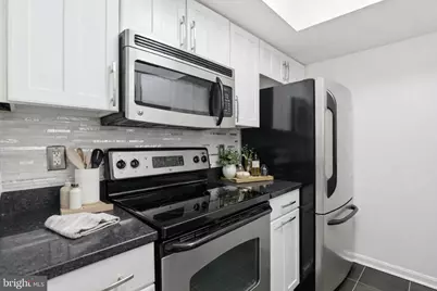 3309 Wyndham Circle #1172, Alexandria, VA 22302 - Photo 7