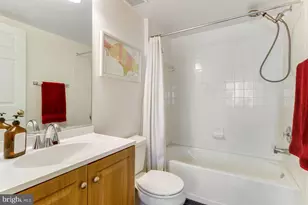 5826 Pearson Ln, Alexandria, VA 22304 - Photo 7