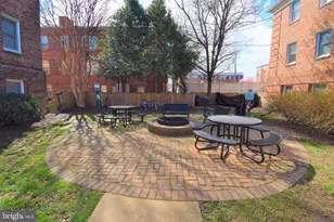 718 S Washington St, Alexandria, VA 22314 - Photo 41